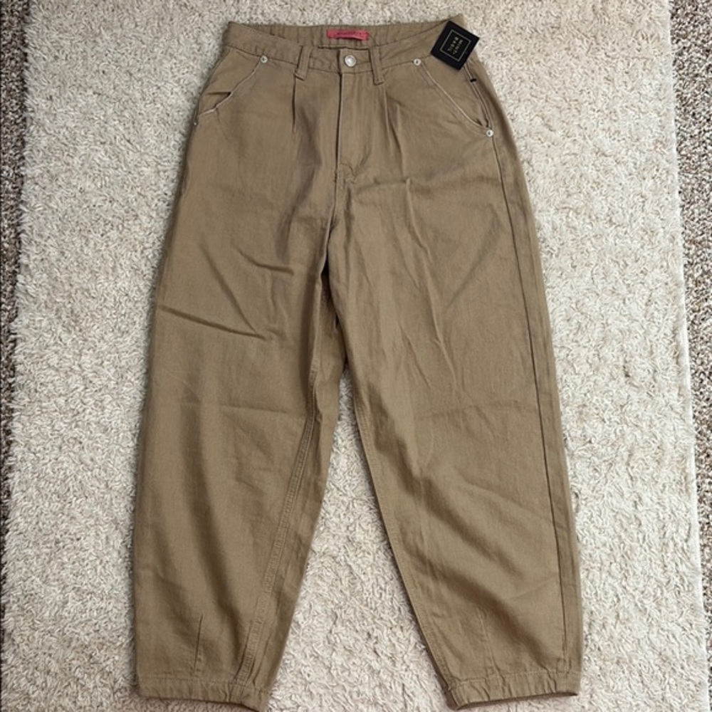 NWT SIGNATURE8 S (4*) cropped  💯 cotton barrel pants with distressed look